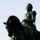 Statuen ble avduket av Kong Oscar II 7. september 1875. Foto: Liv Osmundsen, Det kongelige hoff.